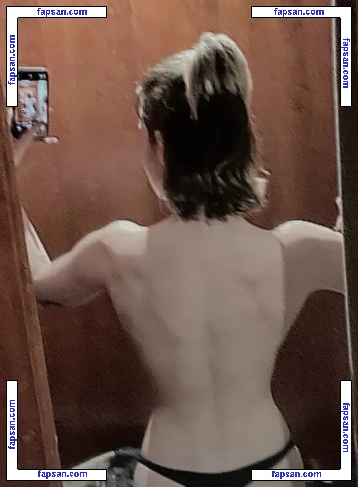 sky_stn_ nude photo #0009 from OnlyFans