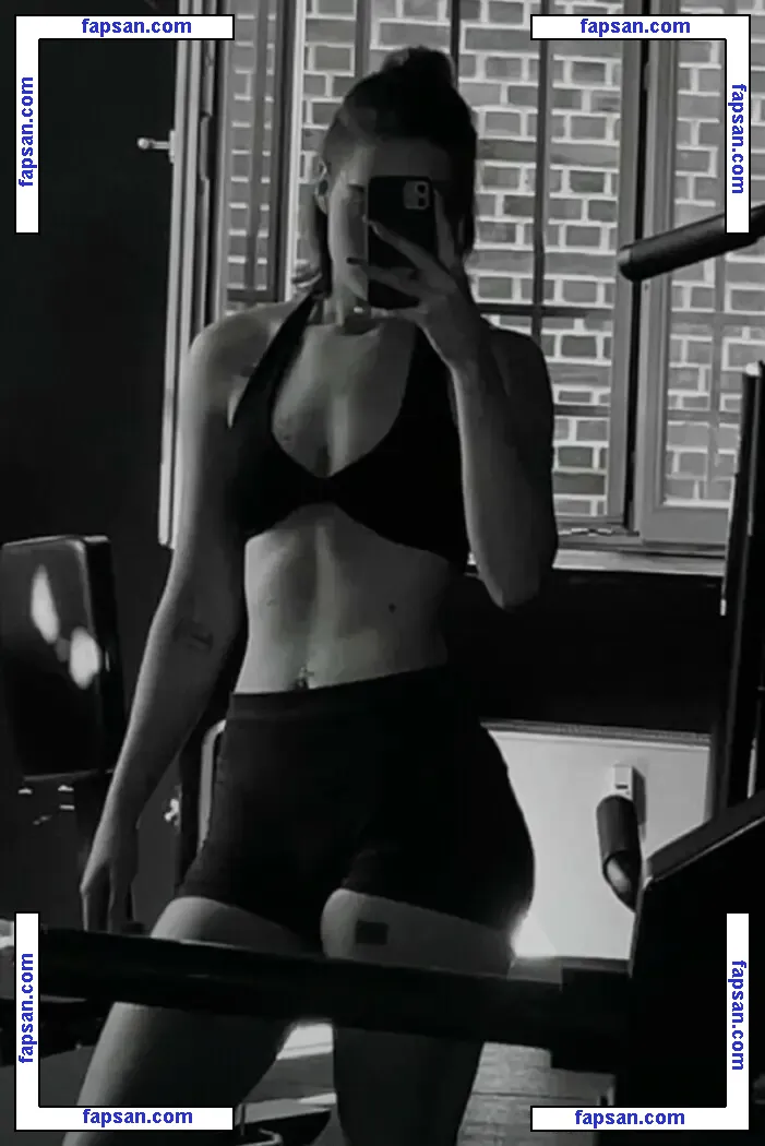 sky_stn_ nude photo #0014 from OnlyFans