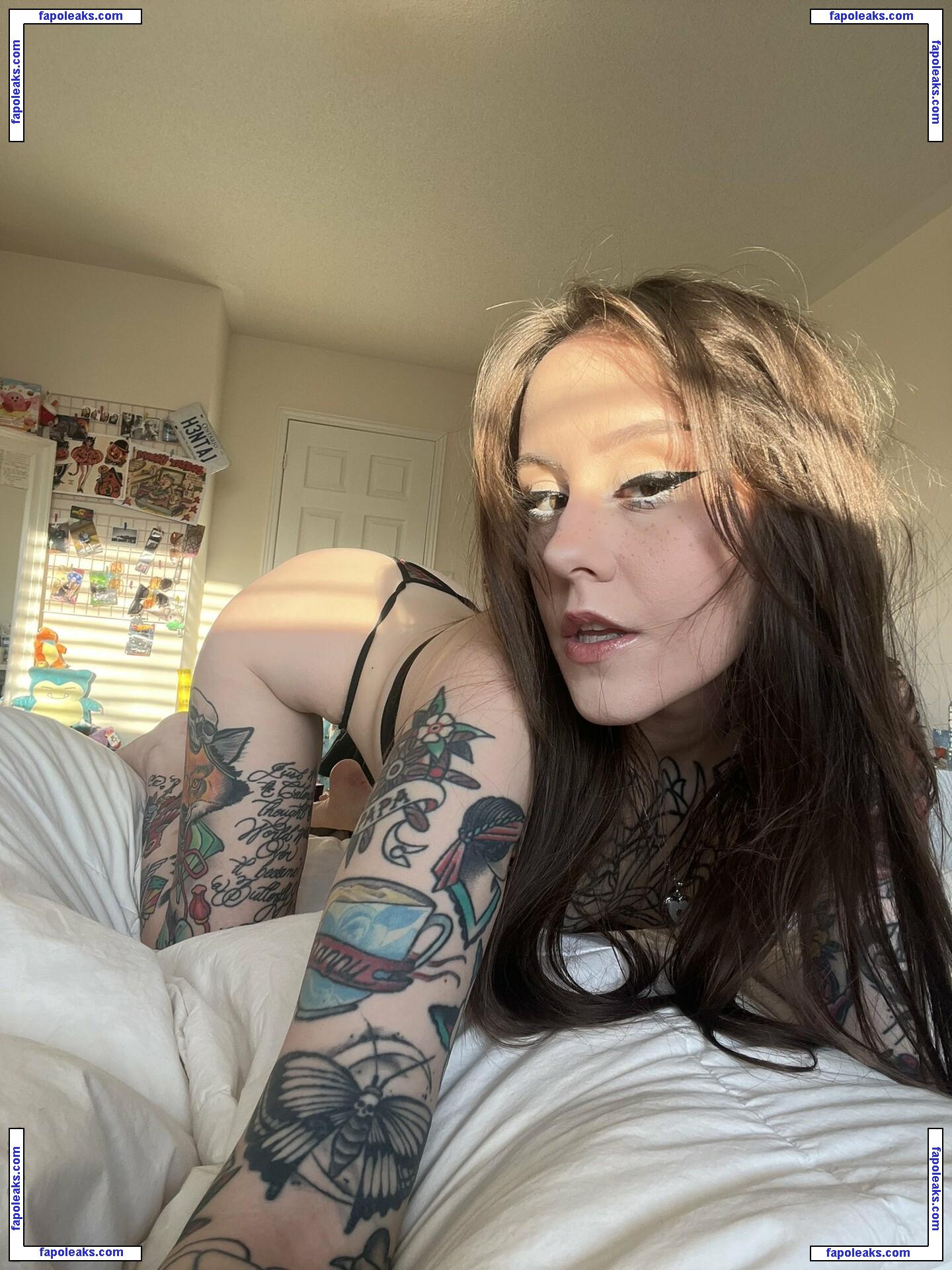 skyebluex / tofucutiex nude photo #0002 from OnlyFans