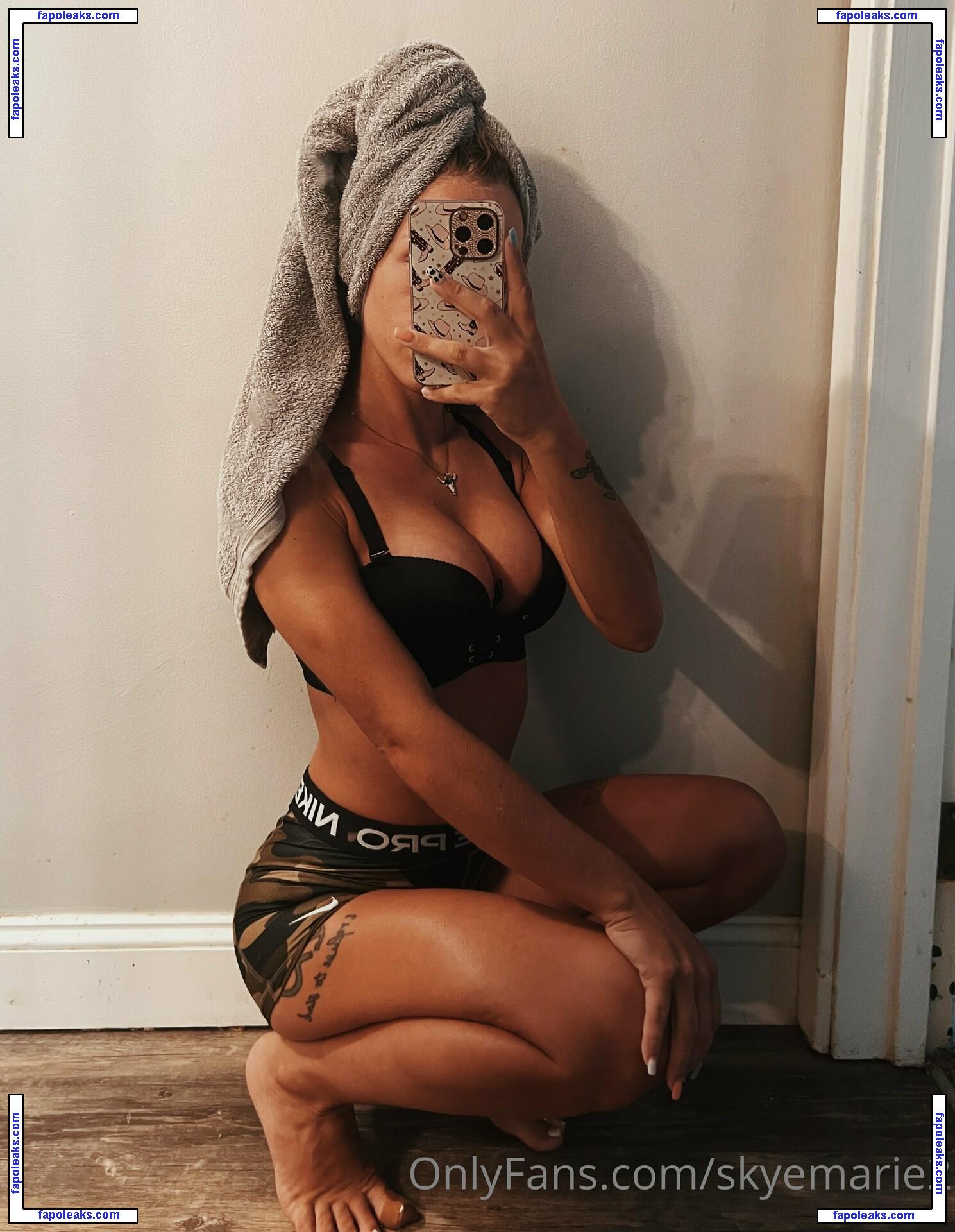 skyemarie2 / skyemarie_0 nude photo #0025 from OnlyFans