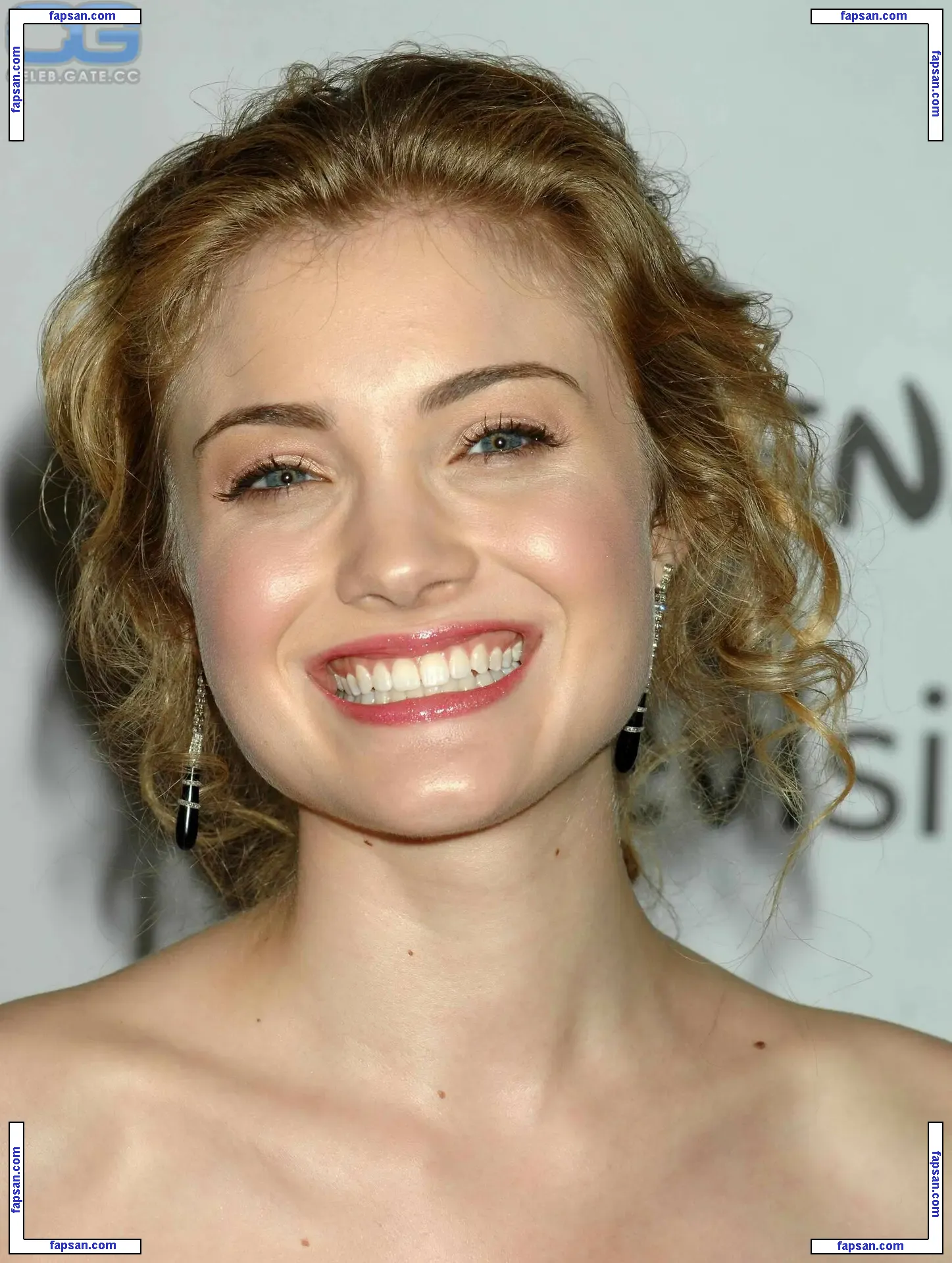 Skyler Samuels nude photo #0009 from OnlyFans