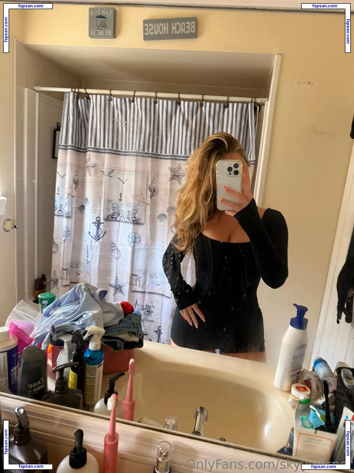 skyyleee nude photo #0004 from OnlyFans