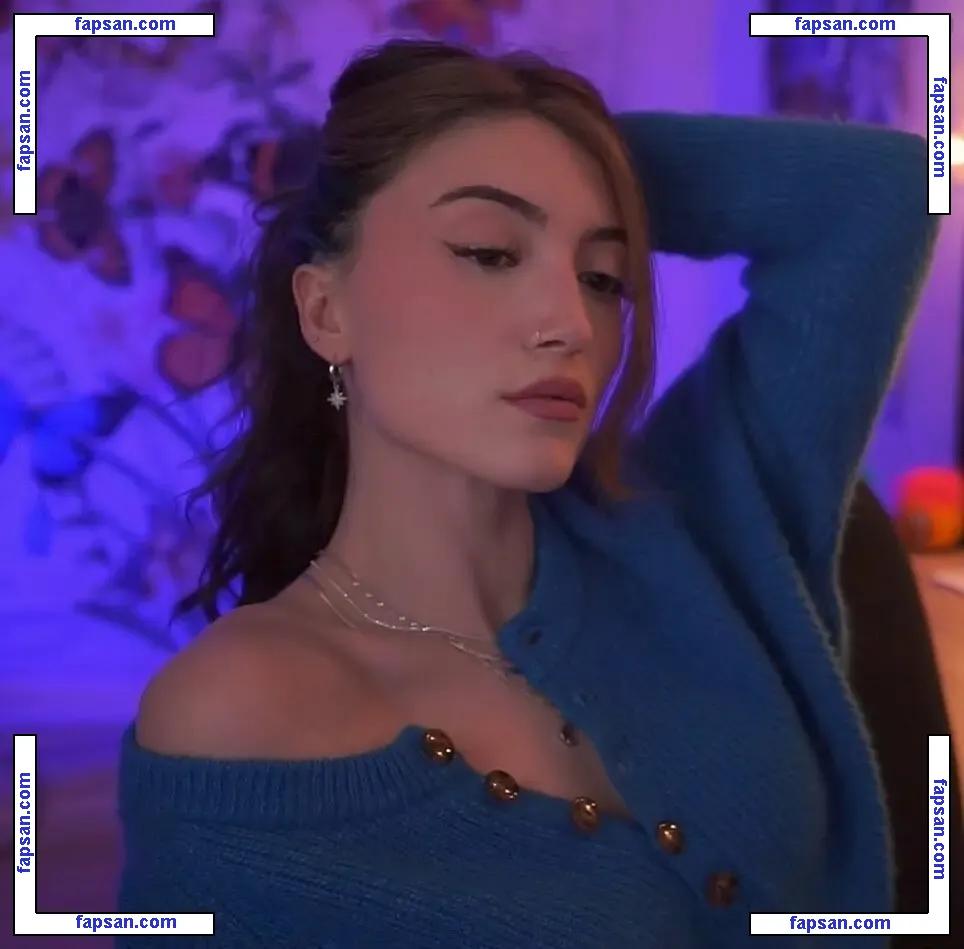 Skyytea nude photo #0042 from OnlyFans