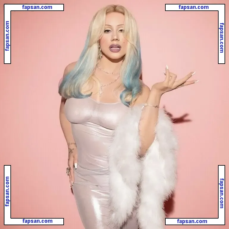 Slayyyter nude photo #0003 from OnlyFans