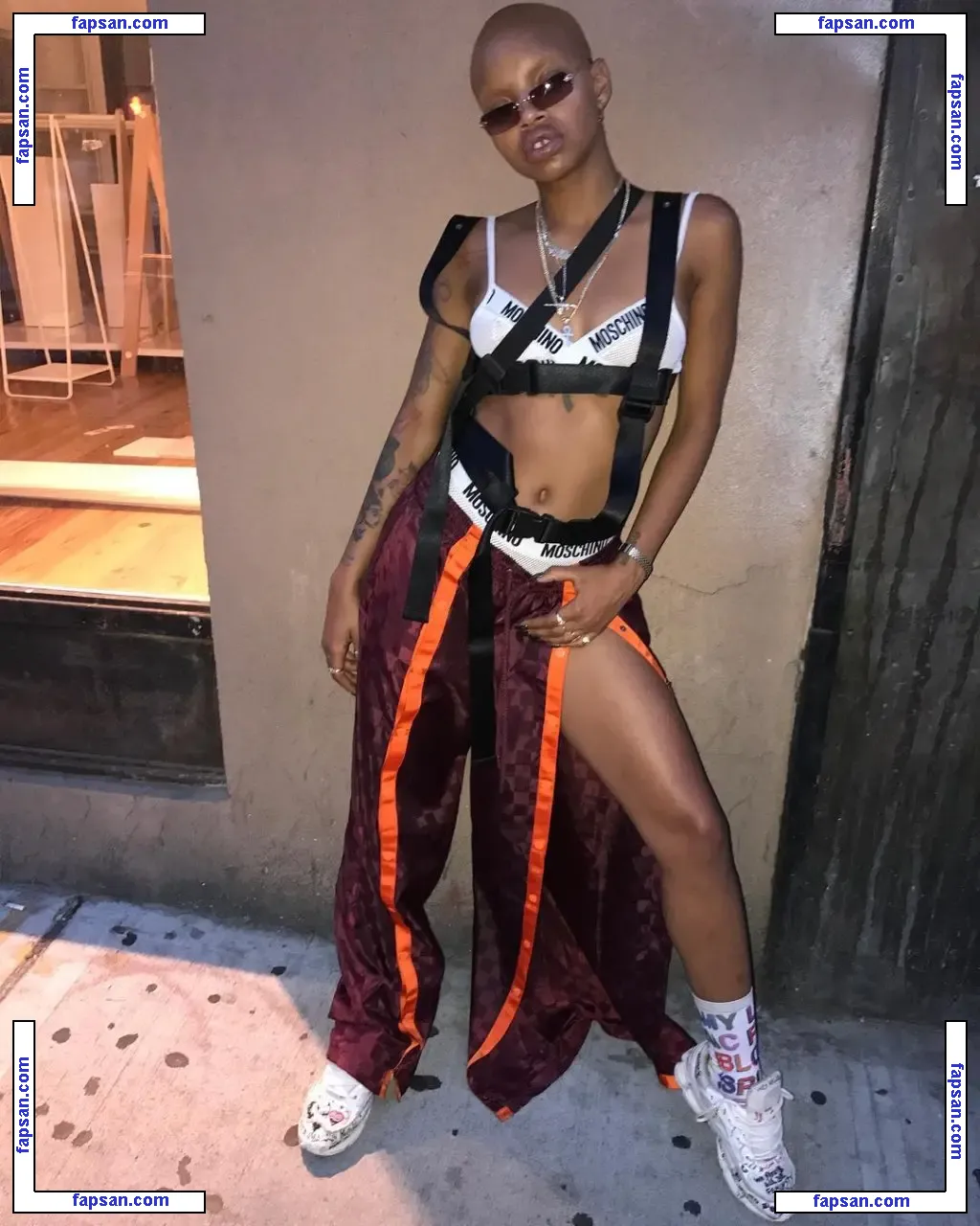 Slick Woods nude photo #0054 from OnlyFans