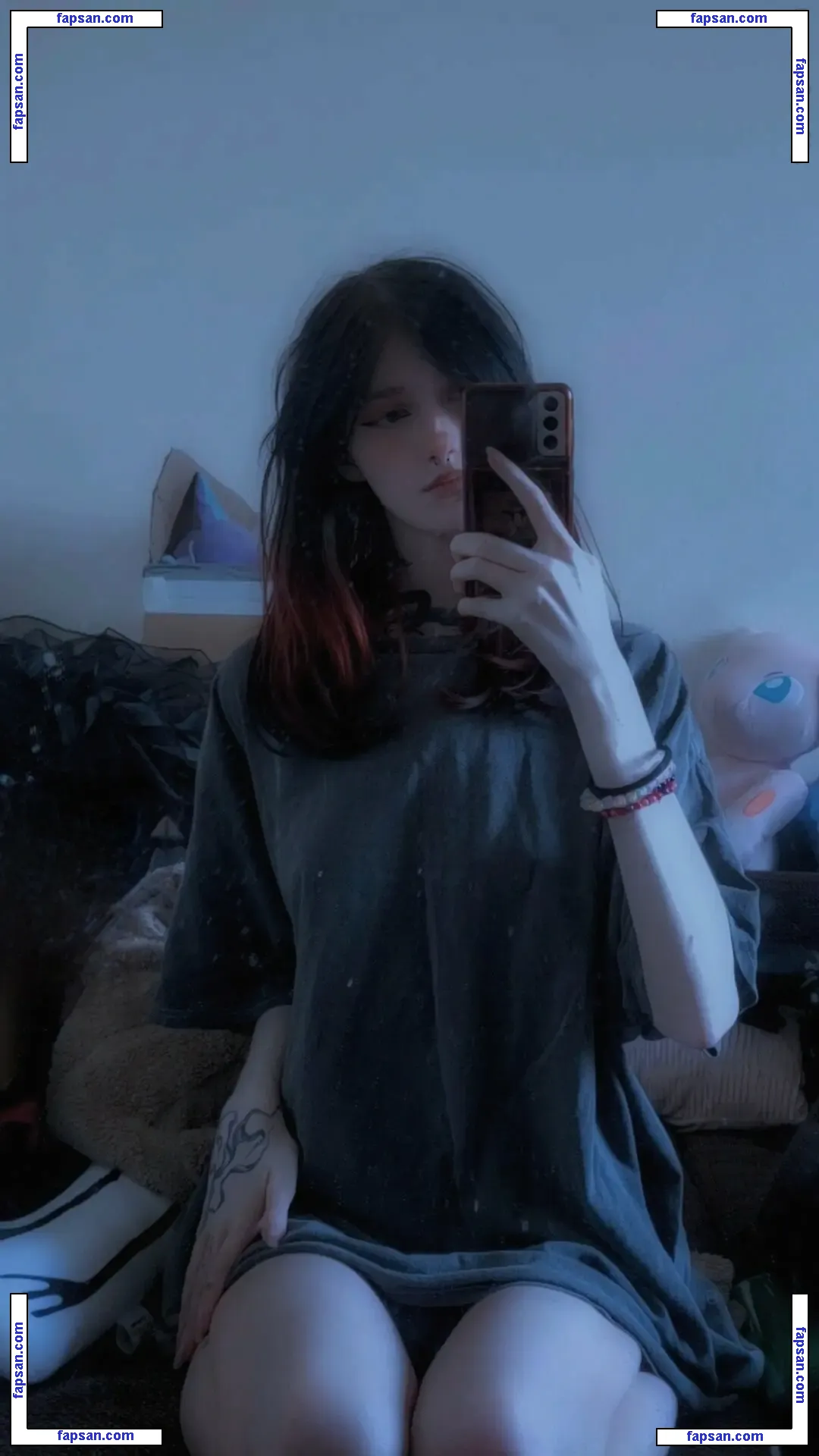 Sm0ltiddym0thgf nude photo #0004 from OnlyFans