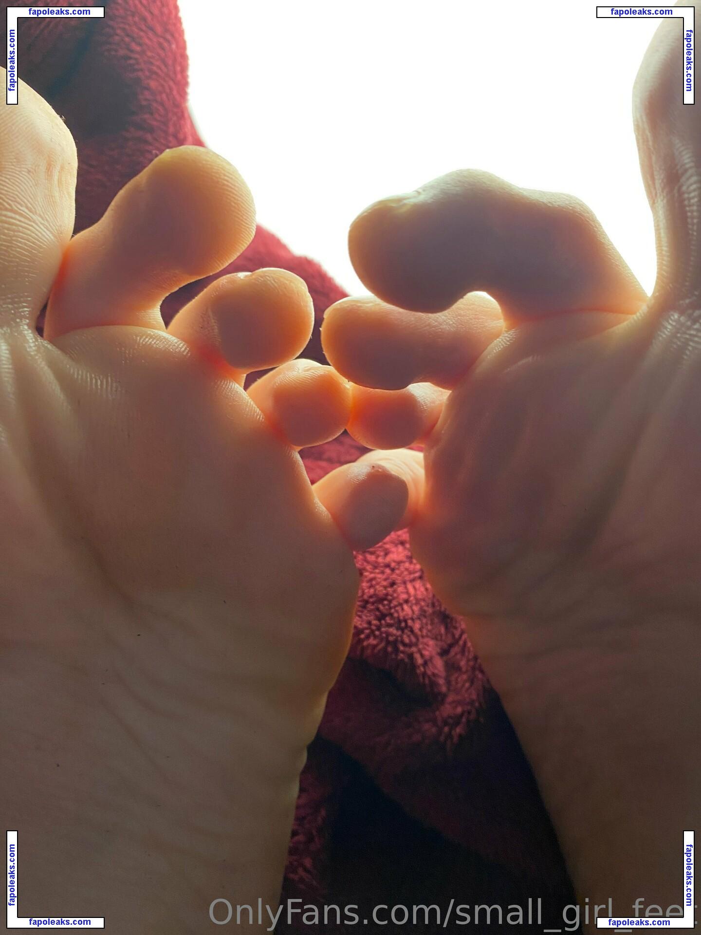 small_girl_feet / toes_for_your_nose голая фото #0003 с Онлифанс