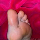 small_girl_feet nude #0009