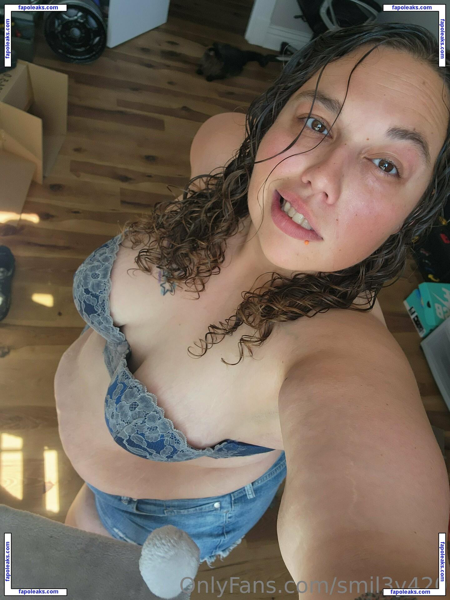 smil3y420 / smilesbaby420 nude photo #0004 from OnlyFans