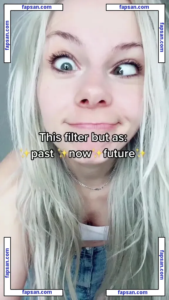 SmileyDani158 nude photo #0007 from OnlyFans