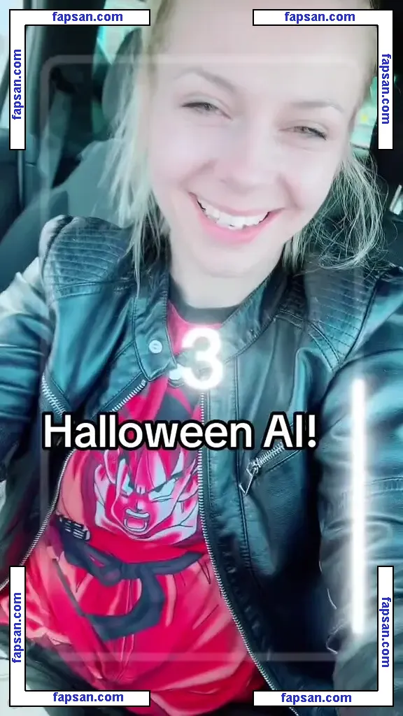 SmileyDani158 nude photo #0115 from OnlyFans