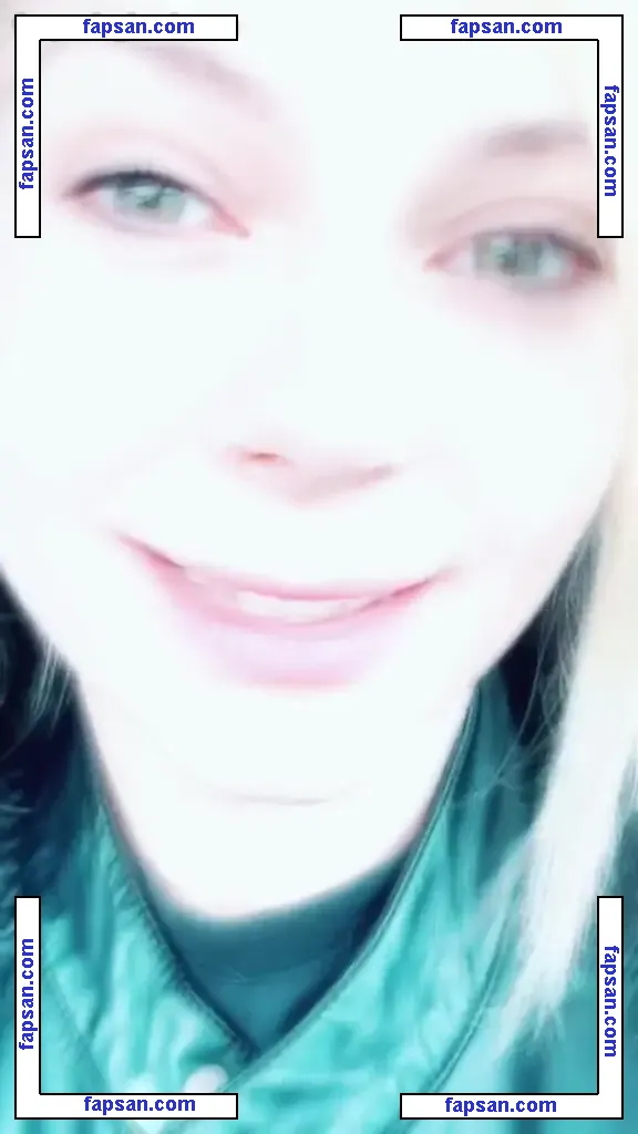 SmileyDani158 nude photo #0119 from OnlyFans