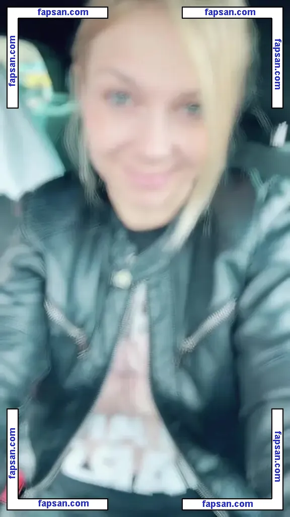 SmileyDani158 nude photo #0125 from OnlyFans