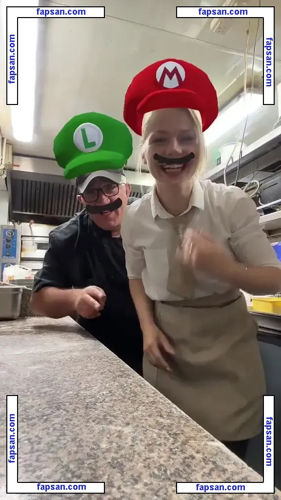 SmileyDani158 nude photo #0137 from OnlyFans