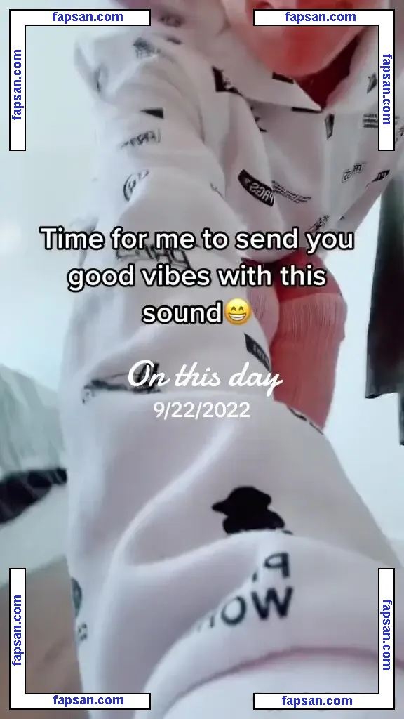 SmileyDani158 nude photo #0140 from OnlyFans