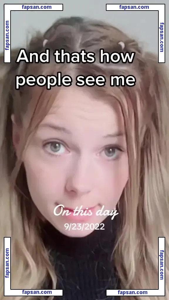 SmileyDani158 nude photo #0141 from OnlyFans