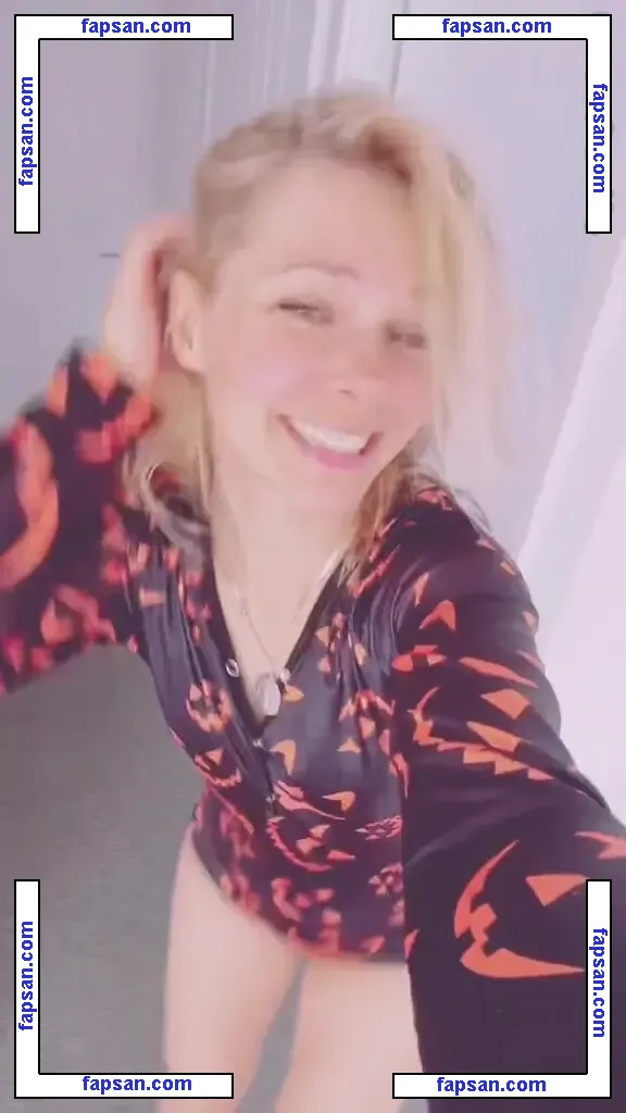 SmileyDani158 nude photo #0167 from OnlyFans