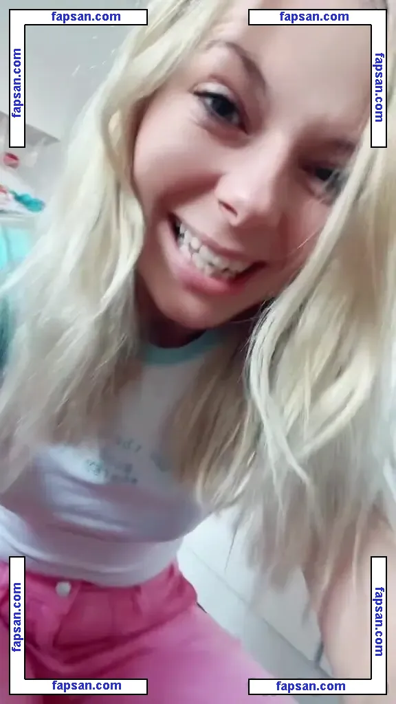 SmileyDani158 nude photo #0185 from OnlyFans