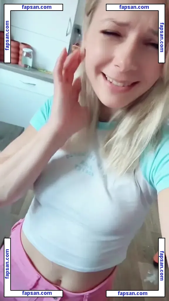 SmileyDani158 nude photo #0188 from OnlyFans