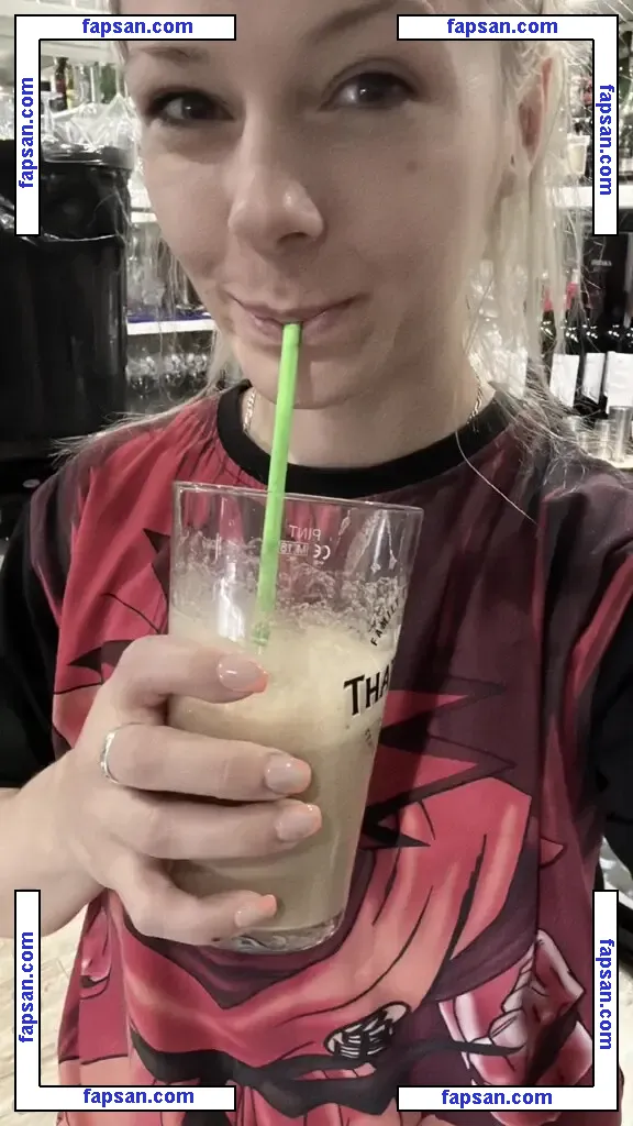 SmileyDani158 nude photo #0196 from OnlyFans