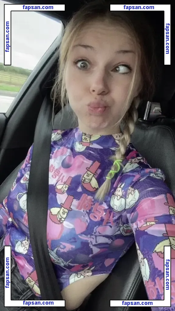 SmileyDani158 nude photo #0207 from OnlyFans