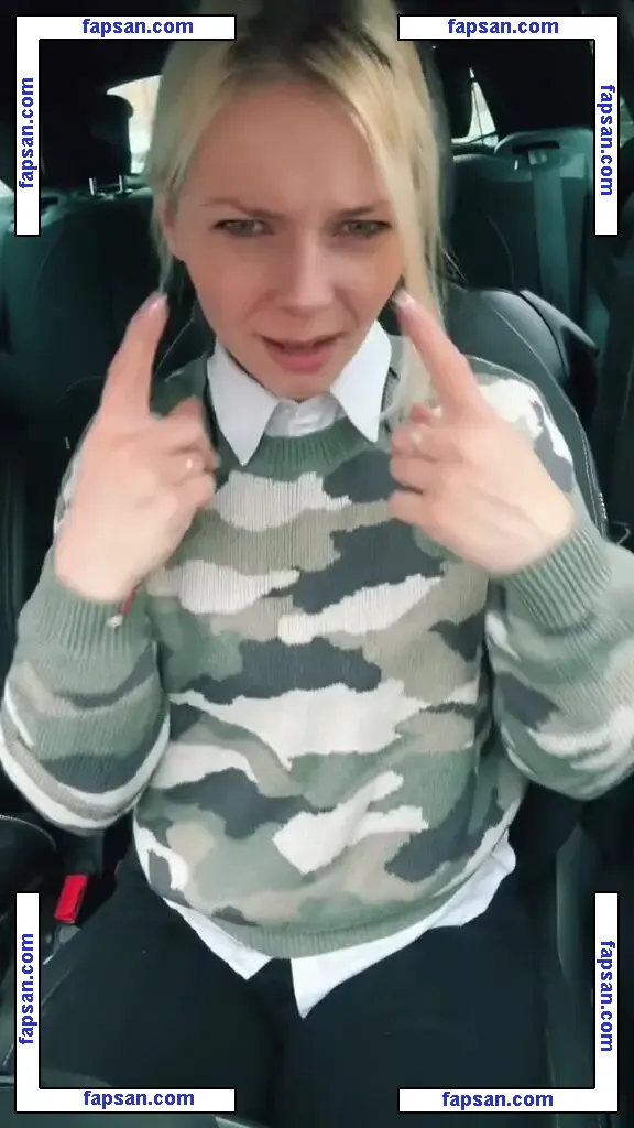 SmileyDani158 nude photo #0281 from OnlyFans