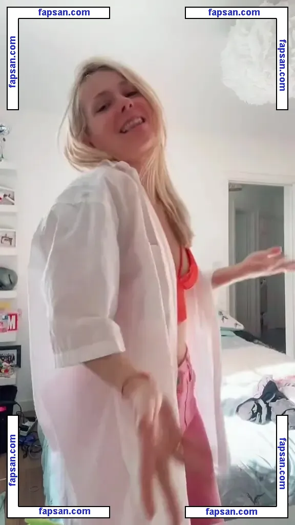 SmileyDani158 nude photo #0286 from OnlyFans