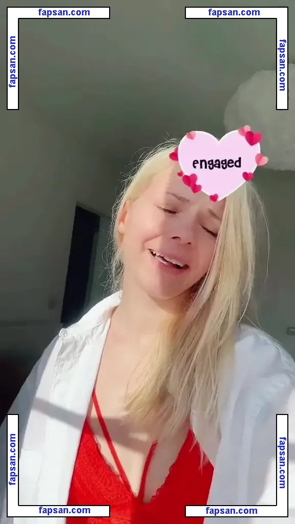 SmileyDani158 nude photo #0294 from OnlyFans