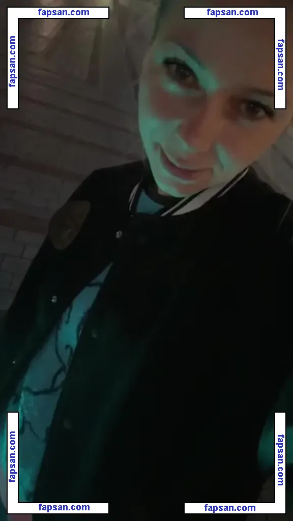 SmileyDani158 nude photo #0296 from OnlyFans