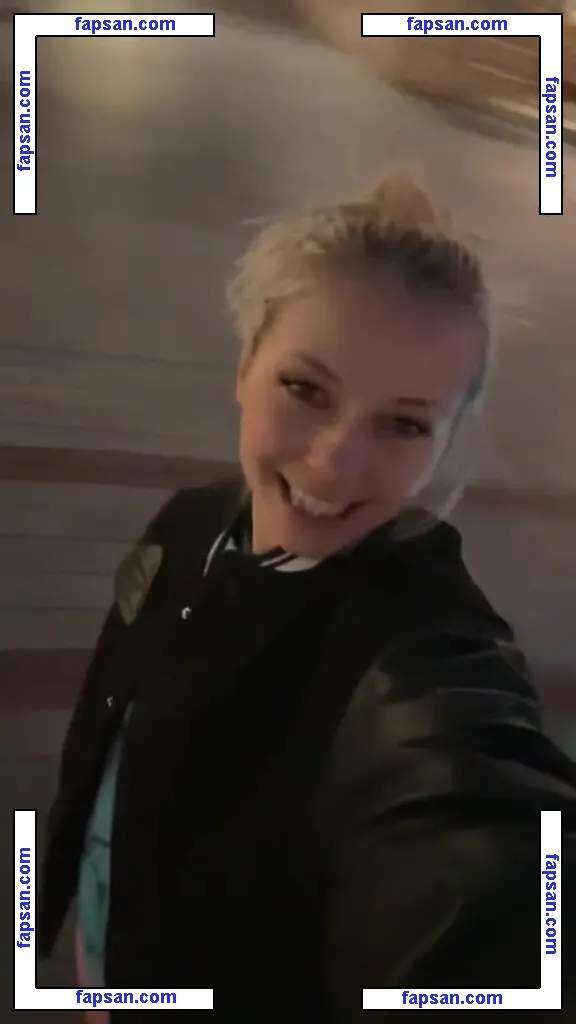 SmileyDani158 nude photo #0299 from OnlyFans