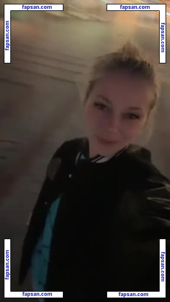 SmileyDani158 nude photo #0303 from OnlyFans