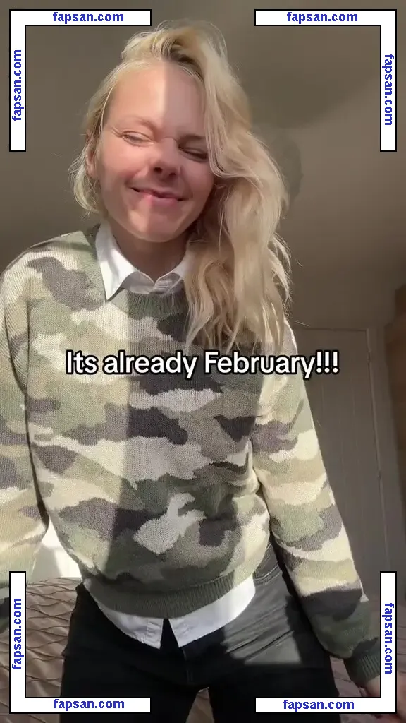 SmileyDani158 nude photo #0308 from OnlyFans