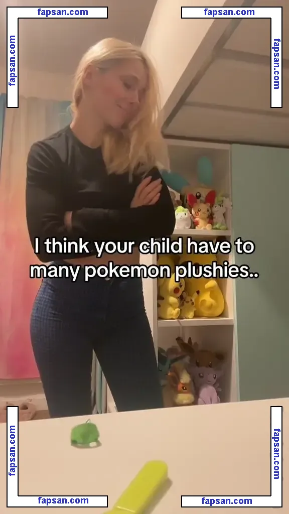 SmileyDani158 nude photo #0324 from OnlyFans