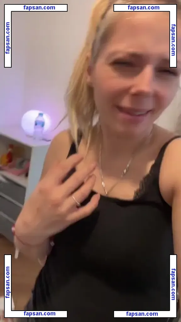 SmileyDani158 nude photo #0325 from OnlyFans