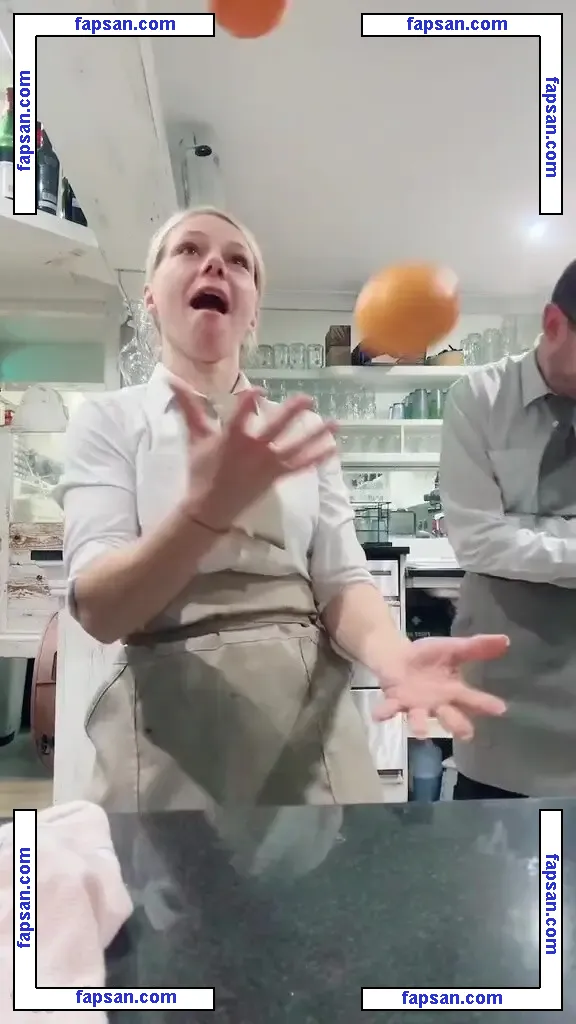 SmileyDani158 nude photo #0329 from OnlyFans