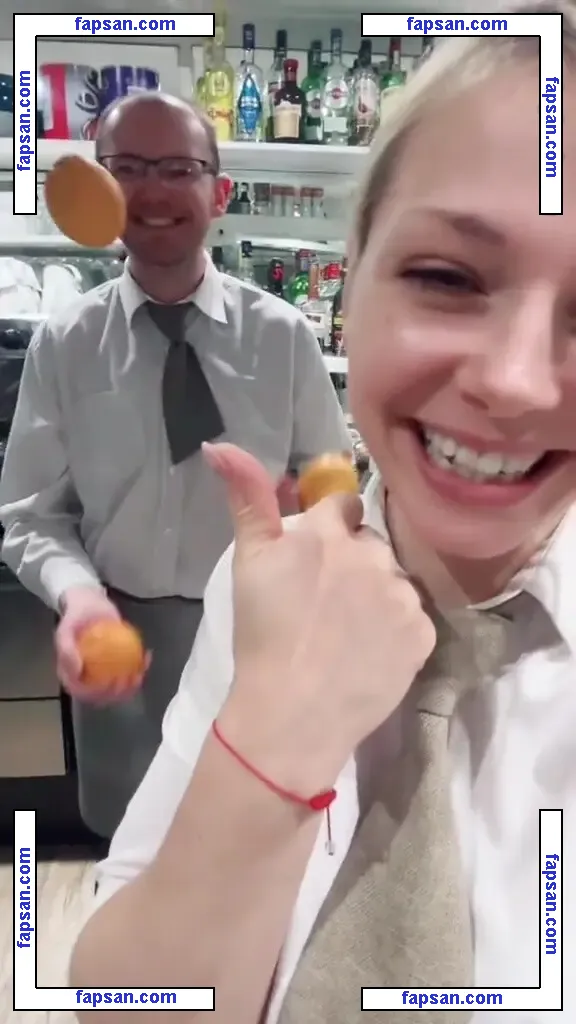 SmileyDani158 nude photo #0350 from OnlyFans