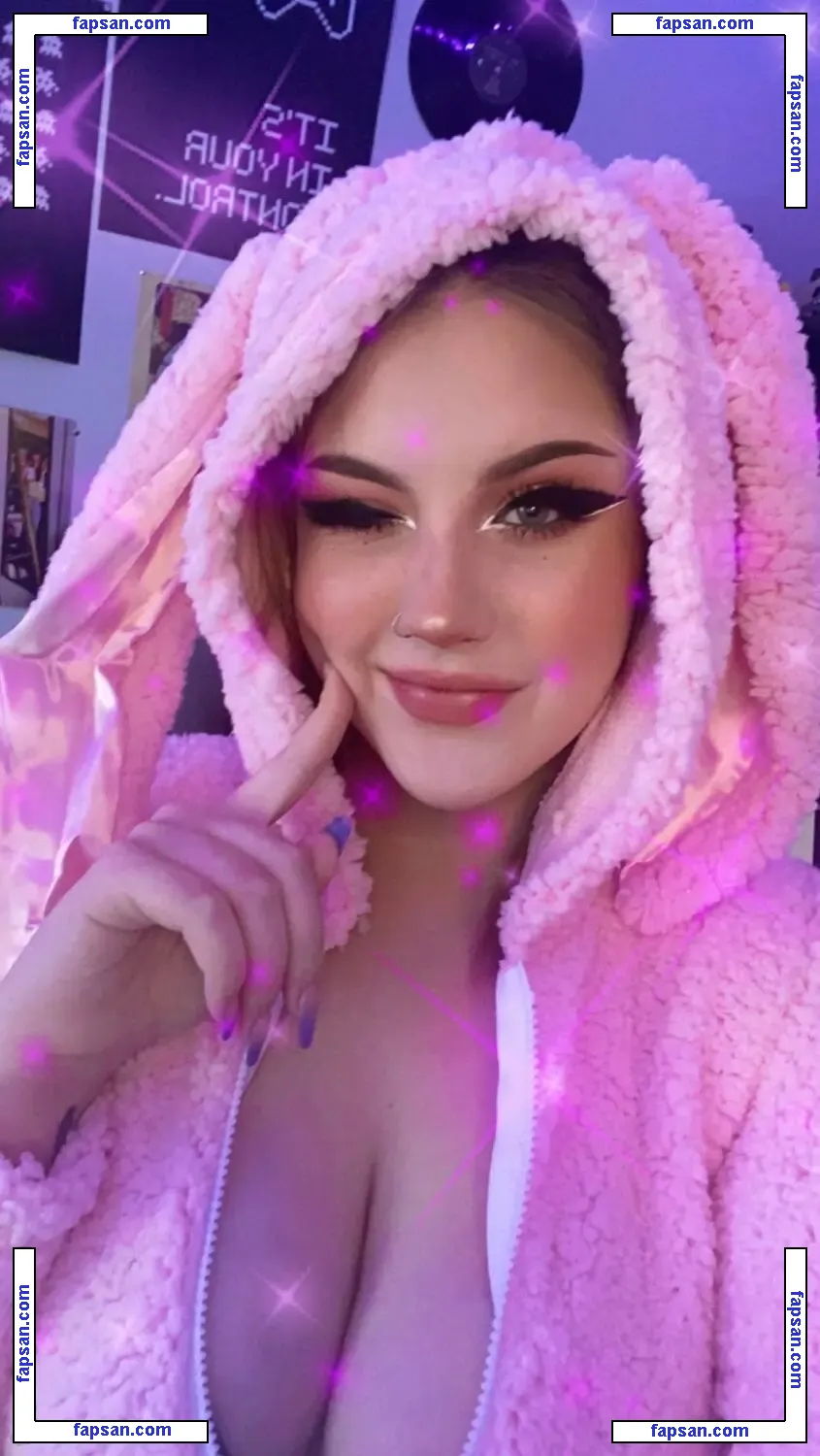 smizzzles nude photo #0001 from OnlyFans