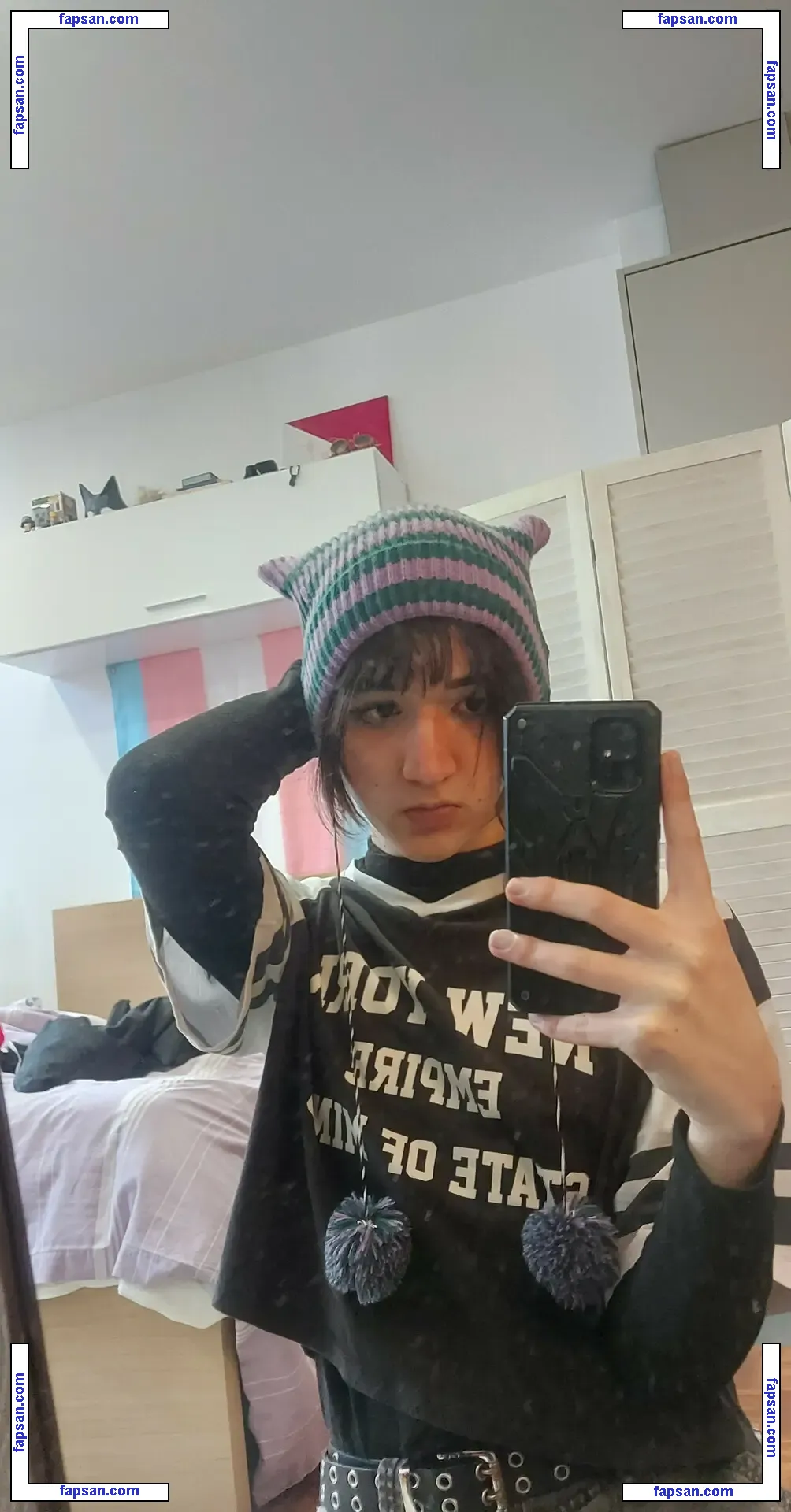 Smolcubes nude photo #0002 from OnlyFans