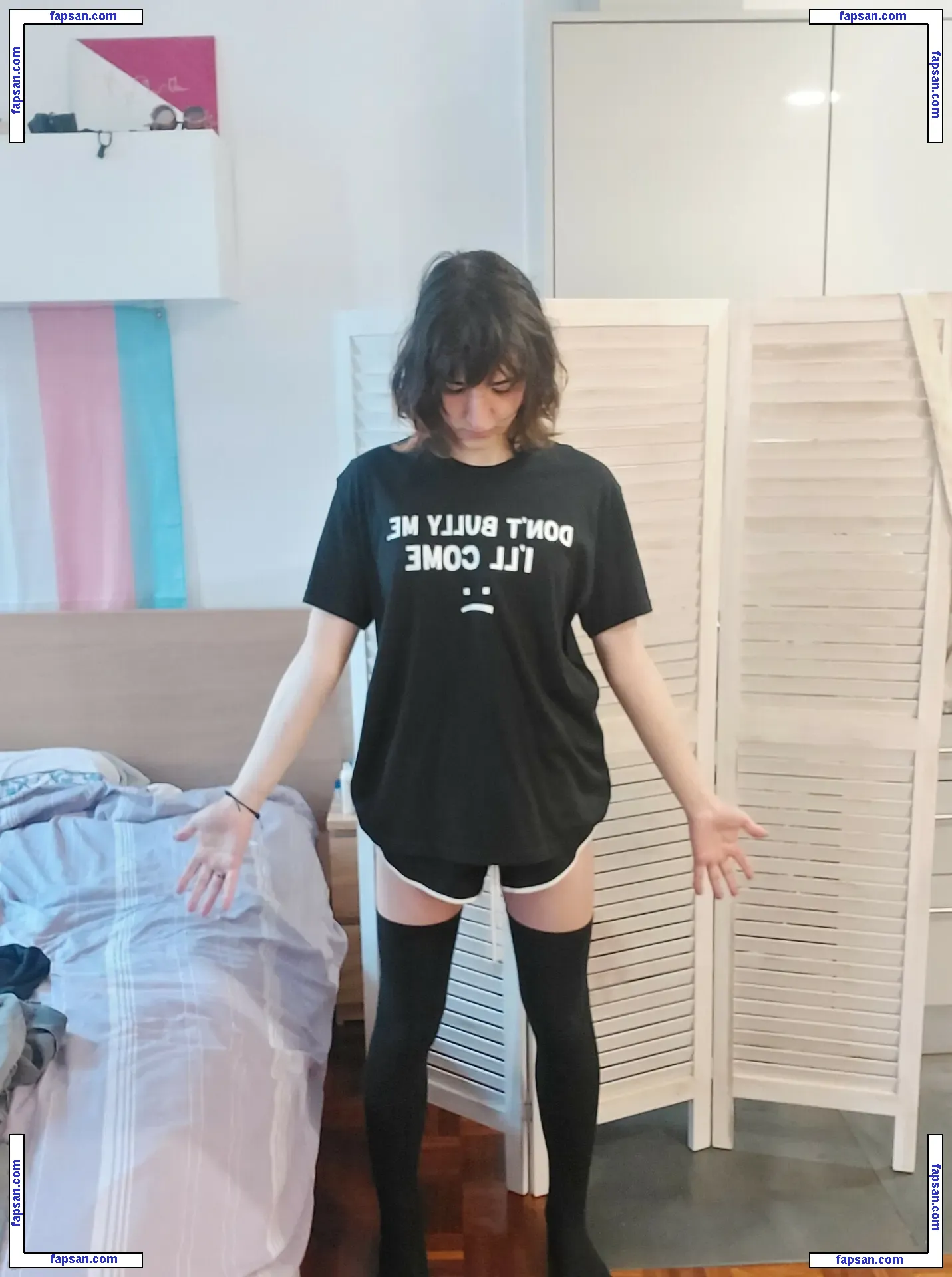 Smolcubes nude photo #0005 from OnlyFans