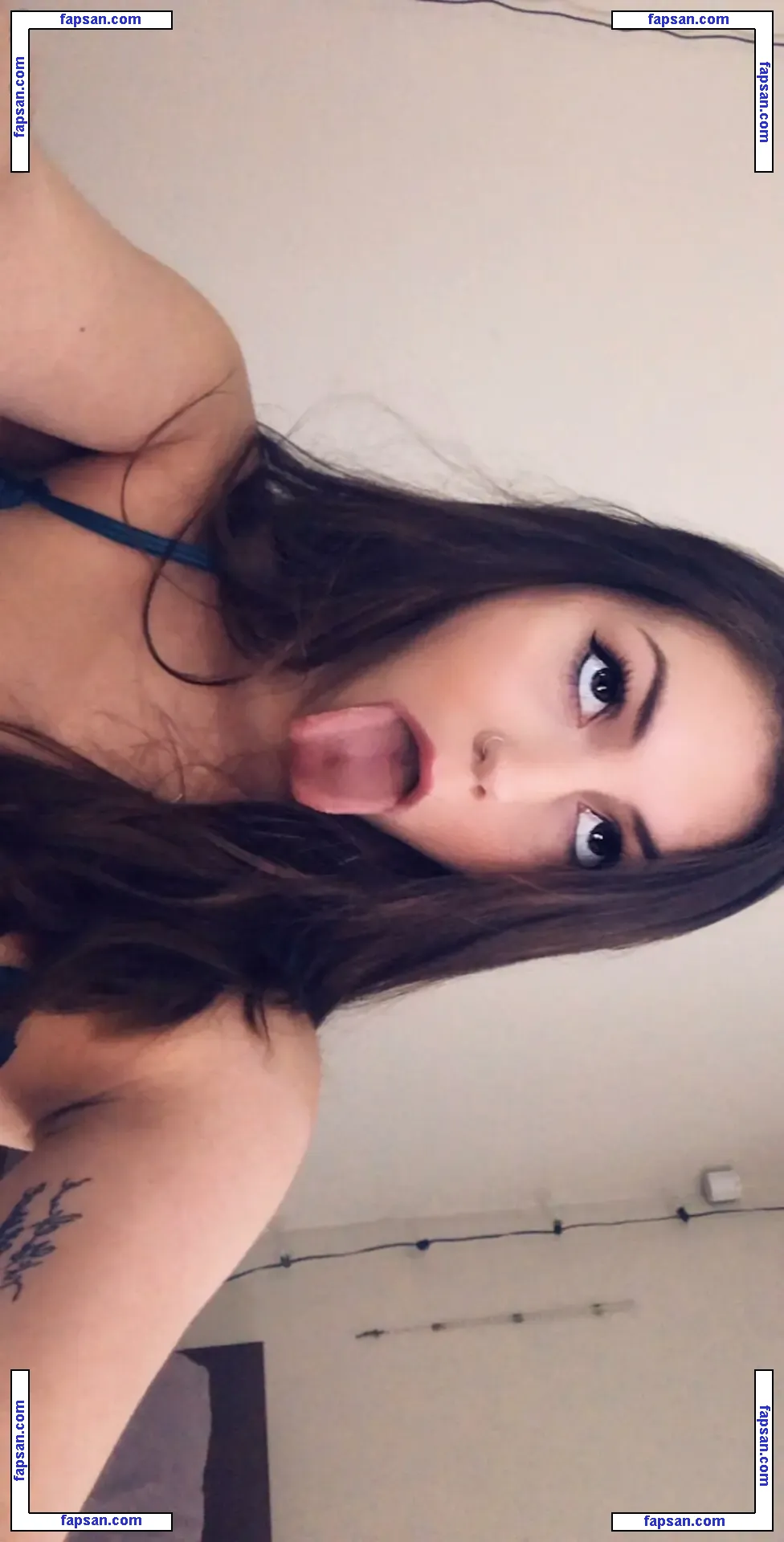 SmttenKitten nude photo #0108 from OnlyFans