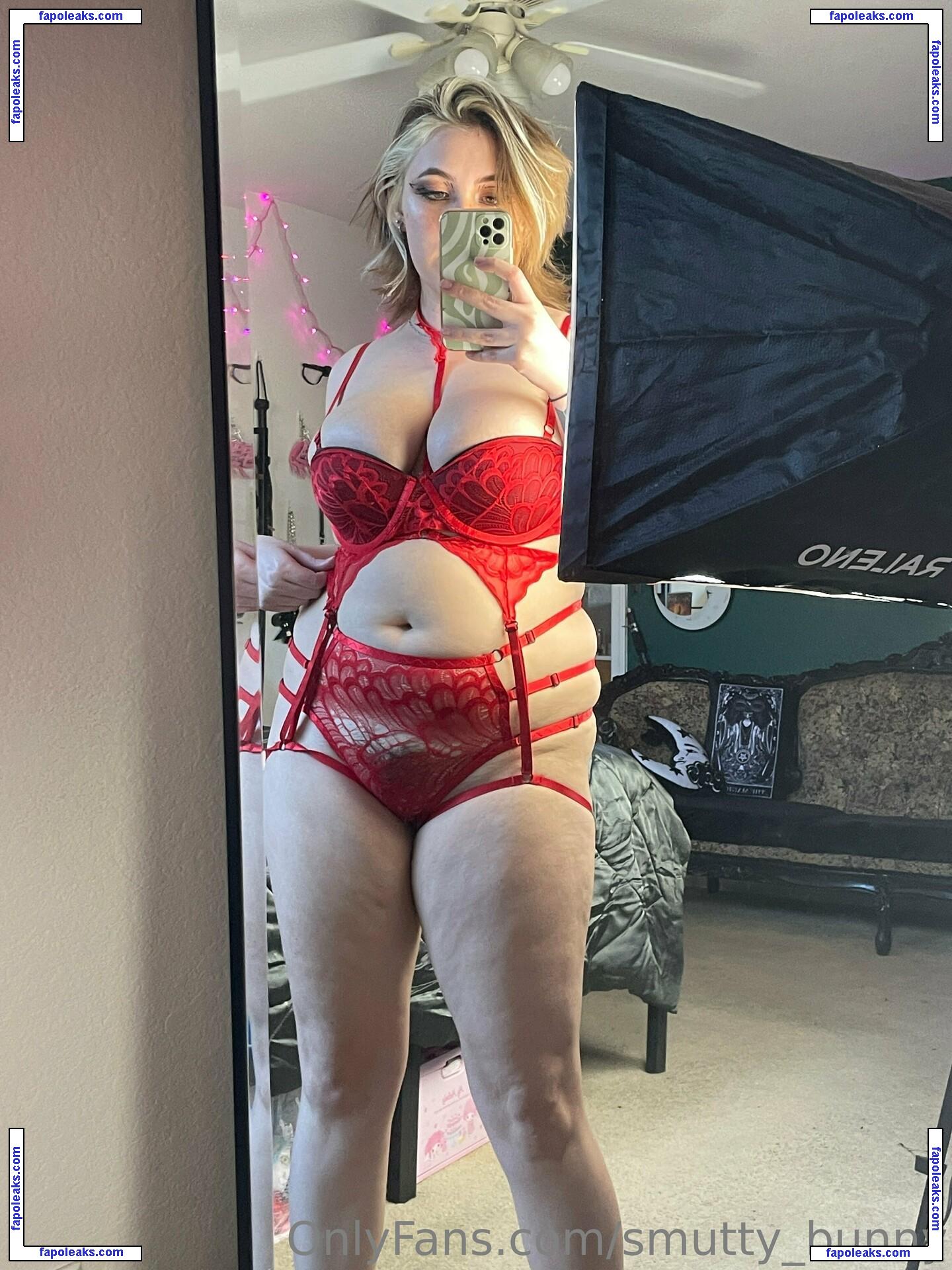 smutty_bunny / freakinexclusive nude photo #0005 from OnlyFans