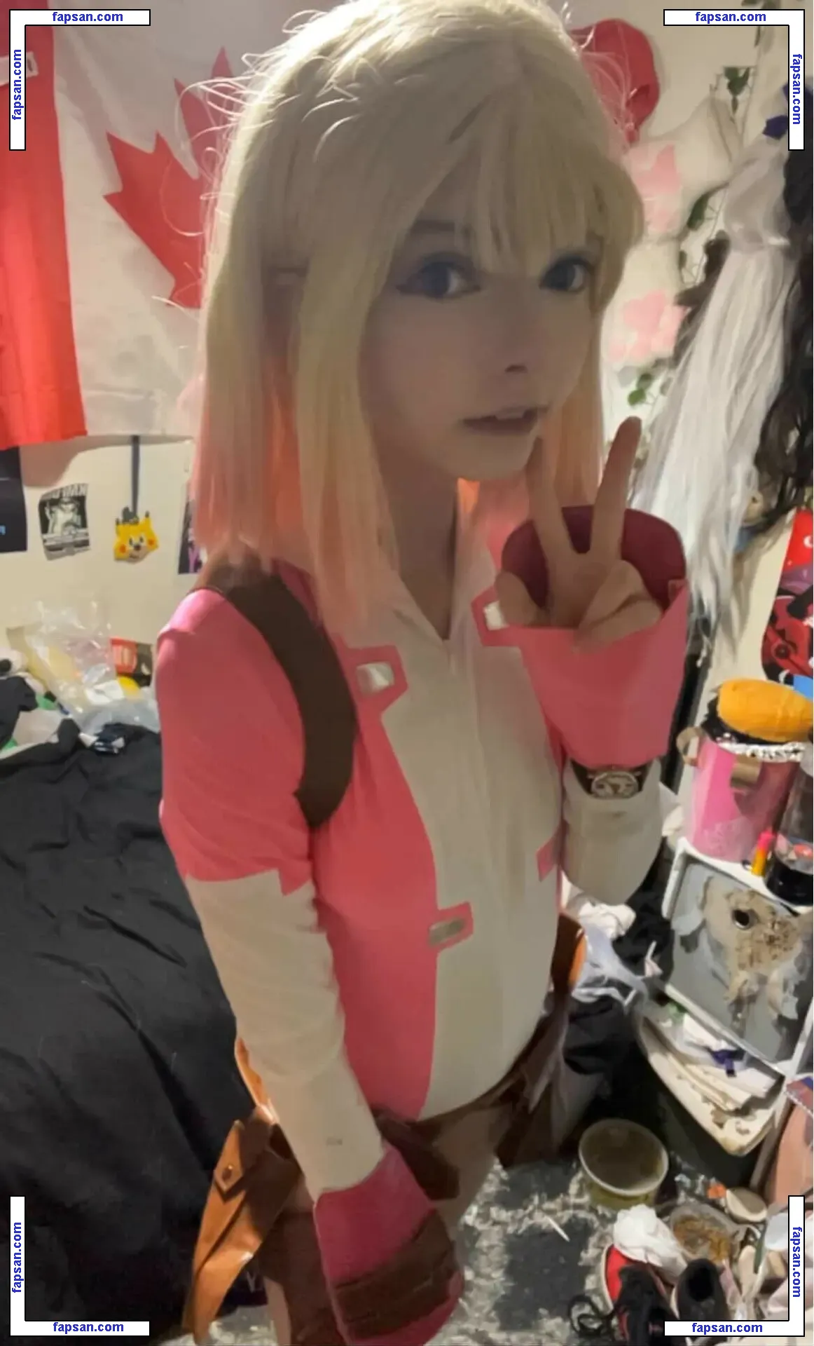 sniffmittens nude photo #0002 from OnlyFans