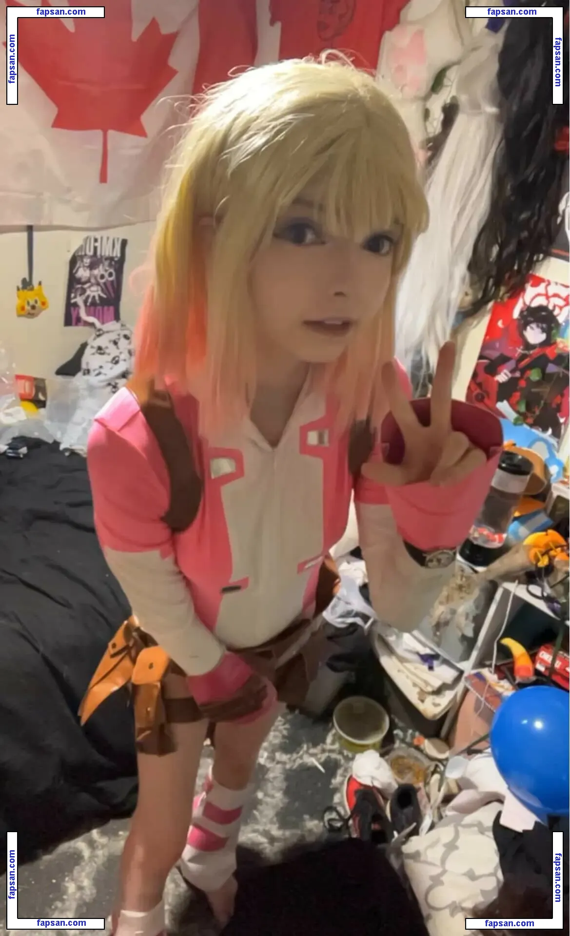 sniffmittens nude photo #0005 from OnlyFans