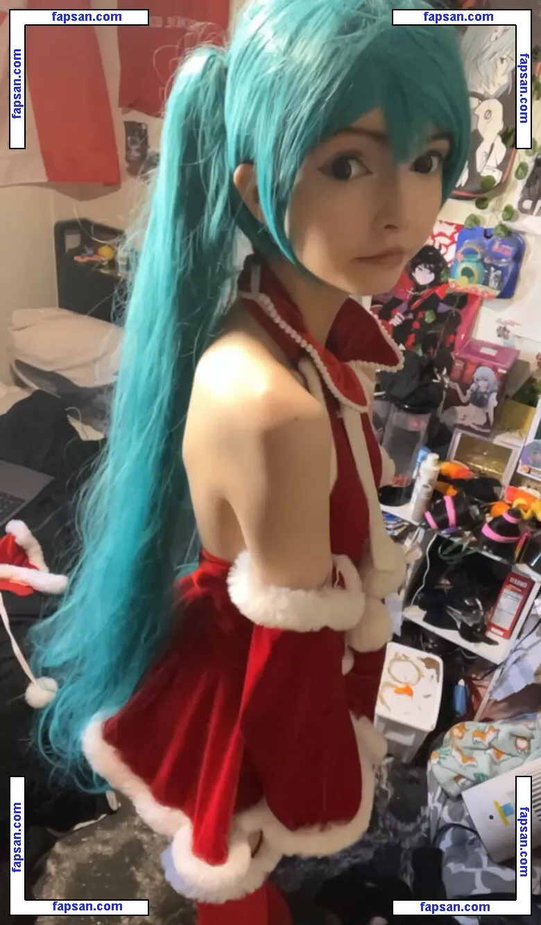 sniffmittens nude photo #0006 from OnlyFans