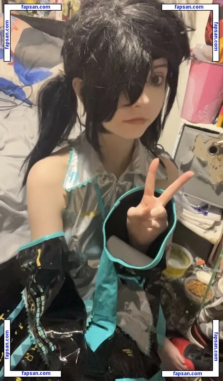 sniffmittens nude photo #0010 from OnlyFans