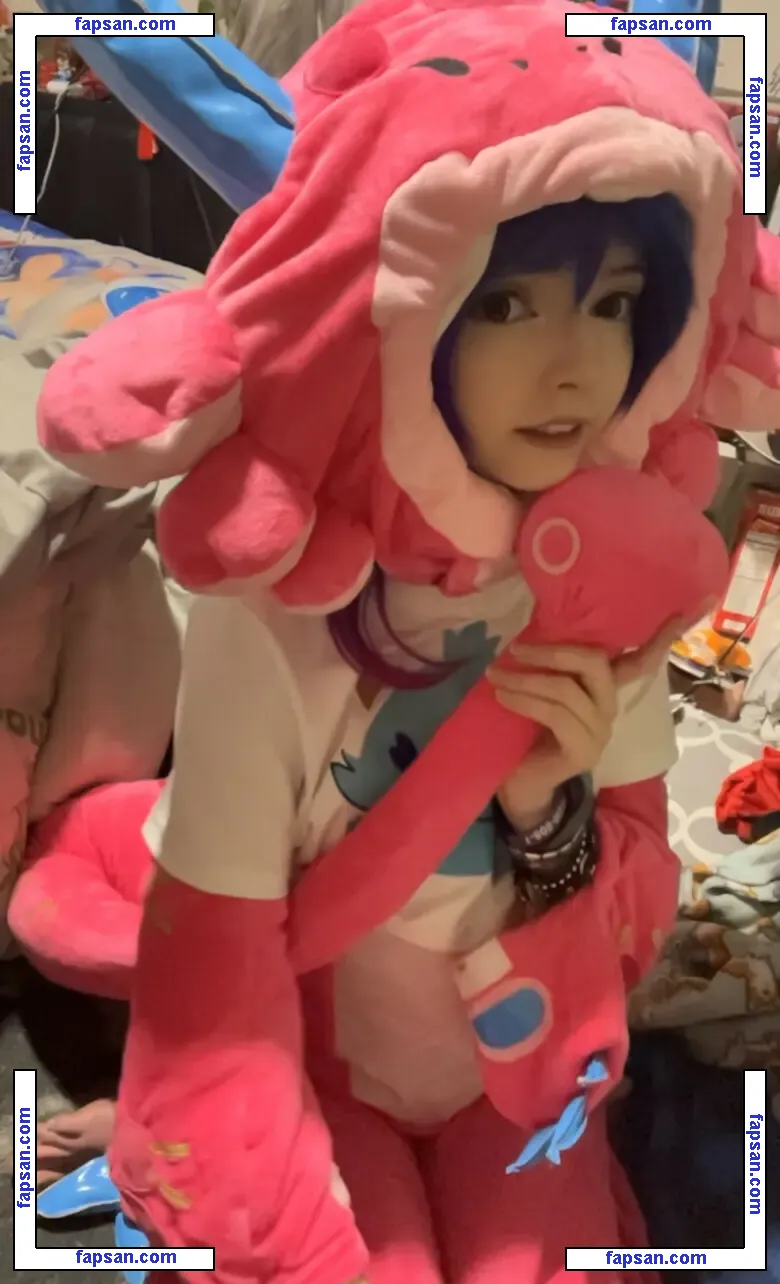 sniffmittens nude photo #0012 from OnlyFans