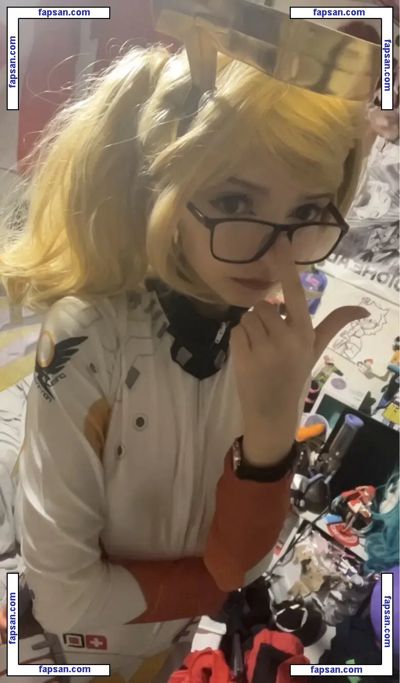 sniffmittens nude photo #0017 from OnlyFans