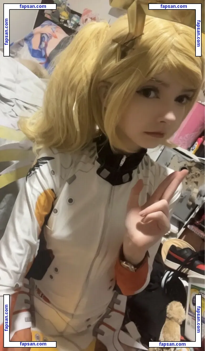 sniffmittens nude photo #0020 from OnlyFans