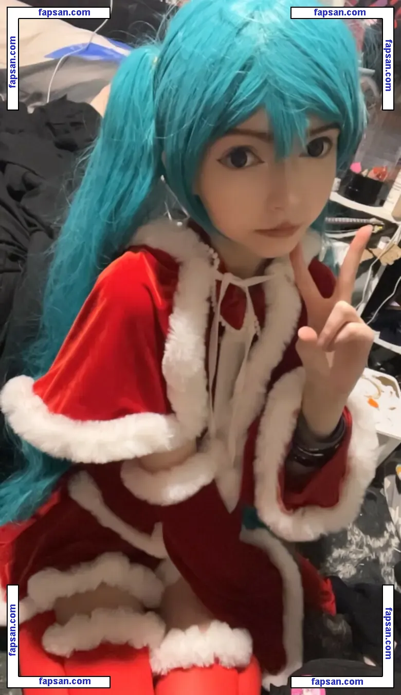 sniffmittens nude photo #0021 from OnlyFans