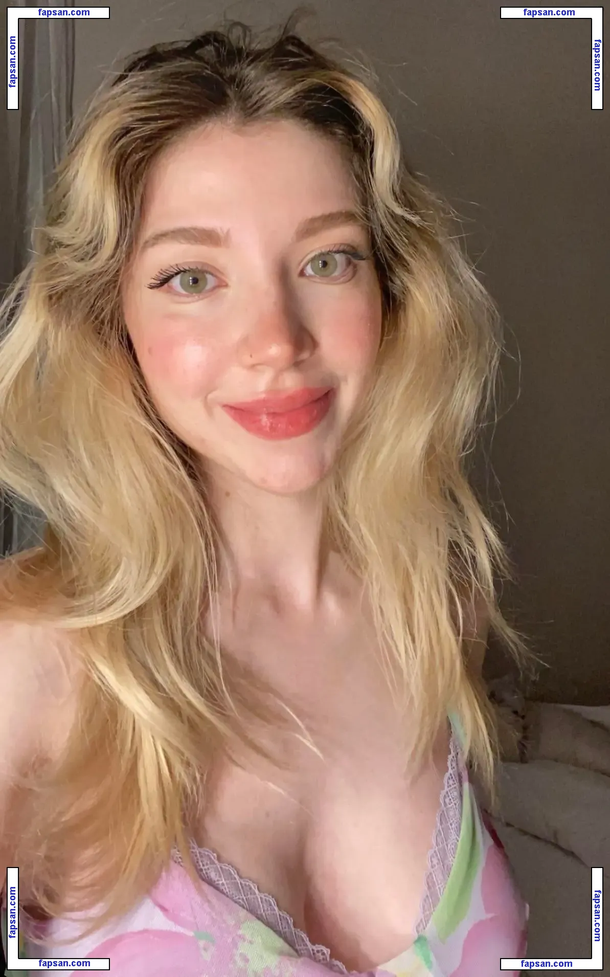 Snowmaiid голая фото #0005 с Онлифанс